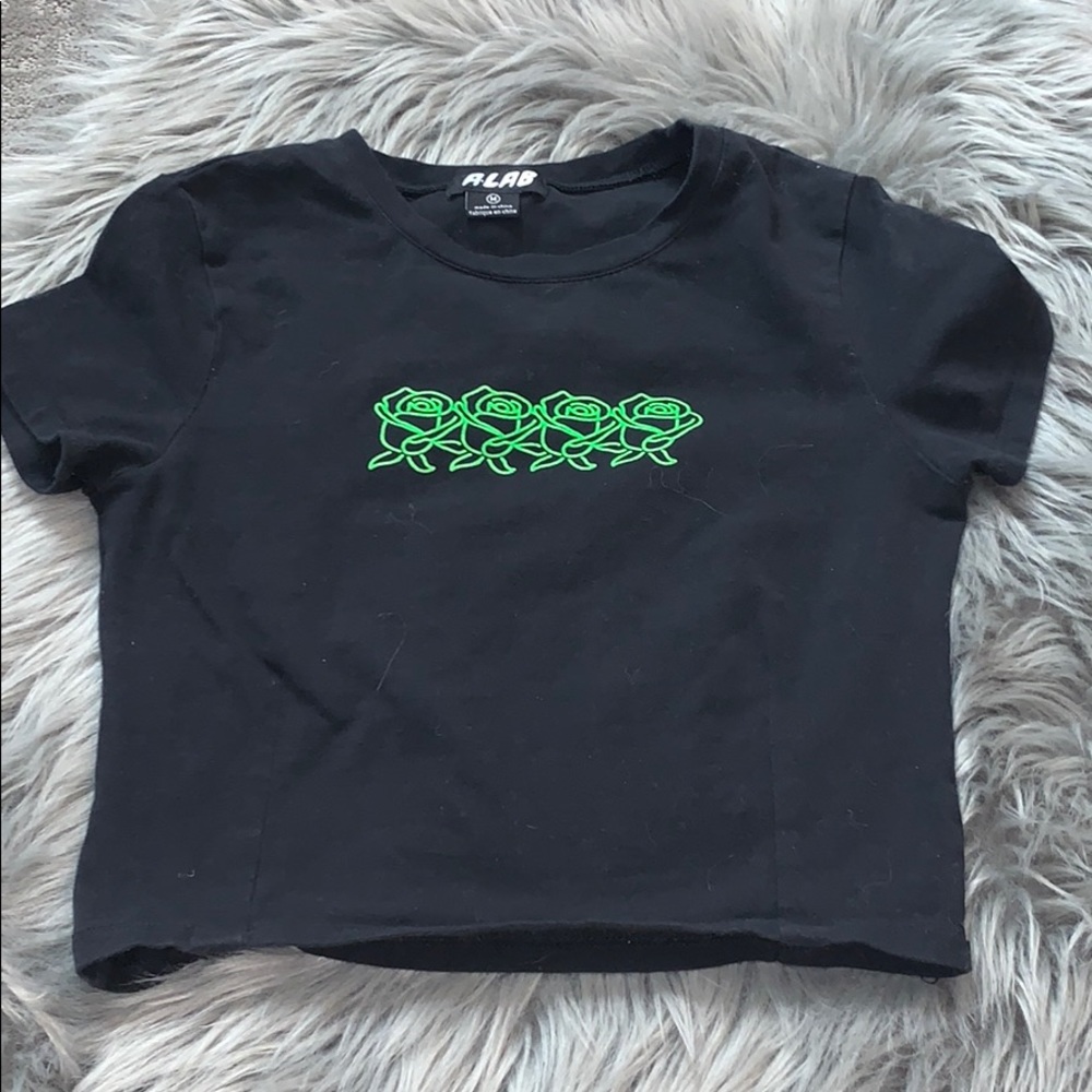 black crop top